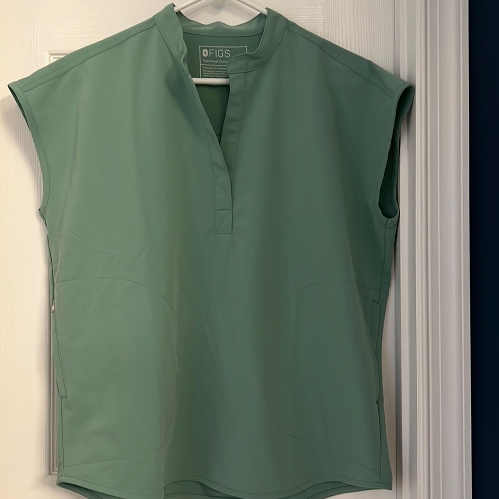Figs Jade Rafaela Small Scrub Top